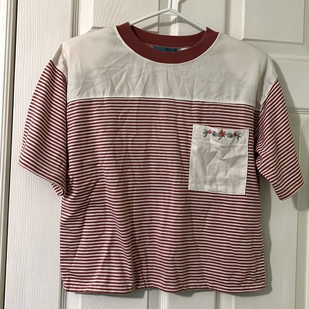 🍋3 for $40🍋 Vintage tee with shoulder pads